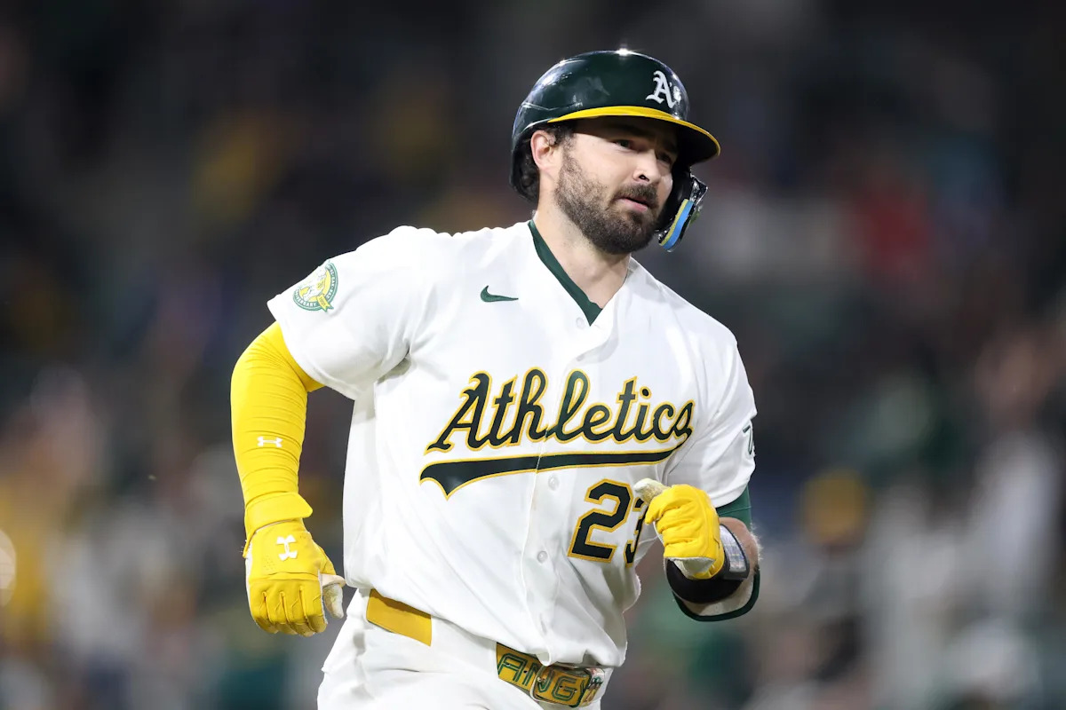 The A’s drop series opener to the Cards 6-4