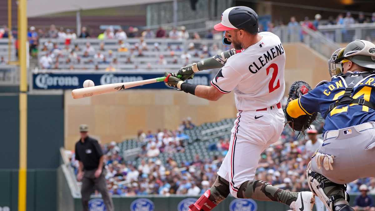 Jeffers, Clemens help Twins avoid sweep, beat Brewers 5-4