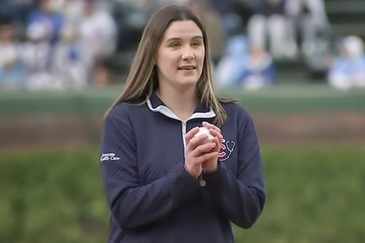 Cubs Fan Reunites with White Sox Fan Kidney Donor for First Pitch at Wrigley Field
