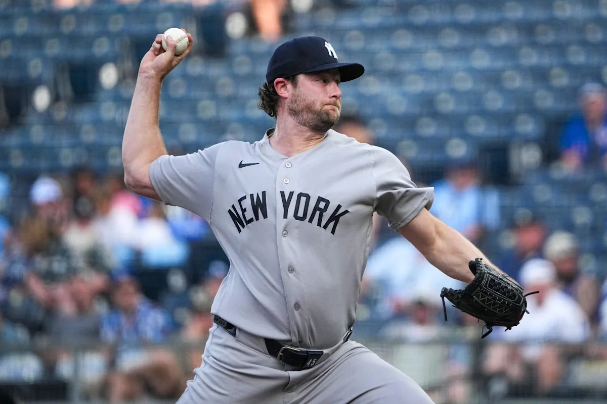 Cole cruises as Yankees sweep Royals