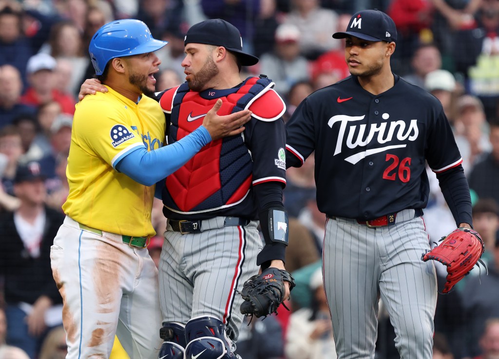 Red Sox' Willson Contreras 'surprised' by Twins' benches-clearing incident