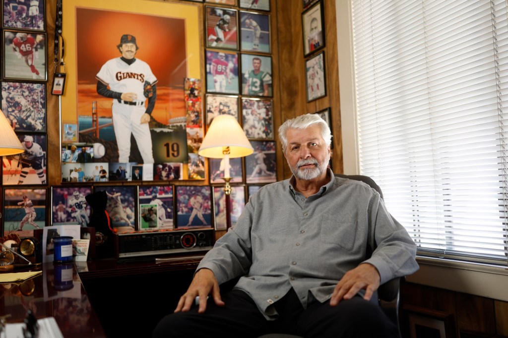 SF Giants' postgame host Bill Laskey deals with a fanbase on edge