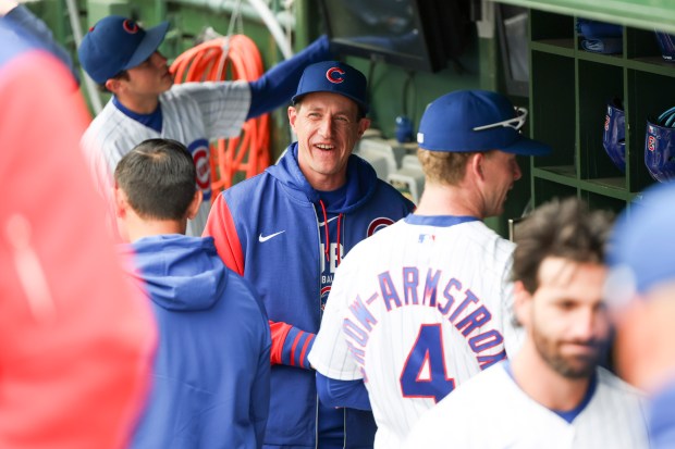 Chicago Cubs manager Craig Counsell speaks to center fielder Pete Crow-Armstrong (4) before their game against the Arizona Diamondbacks at Wrigley Field on May 3, 2026. (Eileen T. Meslar/Chicago Tribune)
