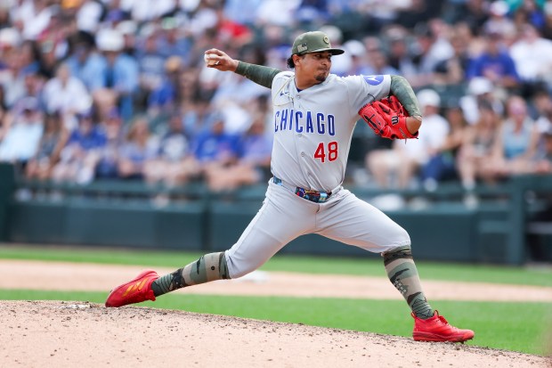 Chicago Cubs pitcher Daniel Palencia (48) pitches during the 9th inning against the Chicago White Sox at Rate Field on May 17, 2026. (Eileen T. Meslar/Chicago Tribune)