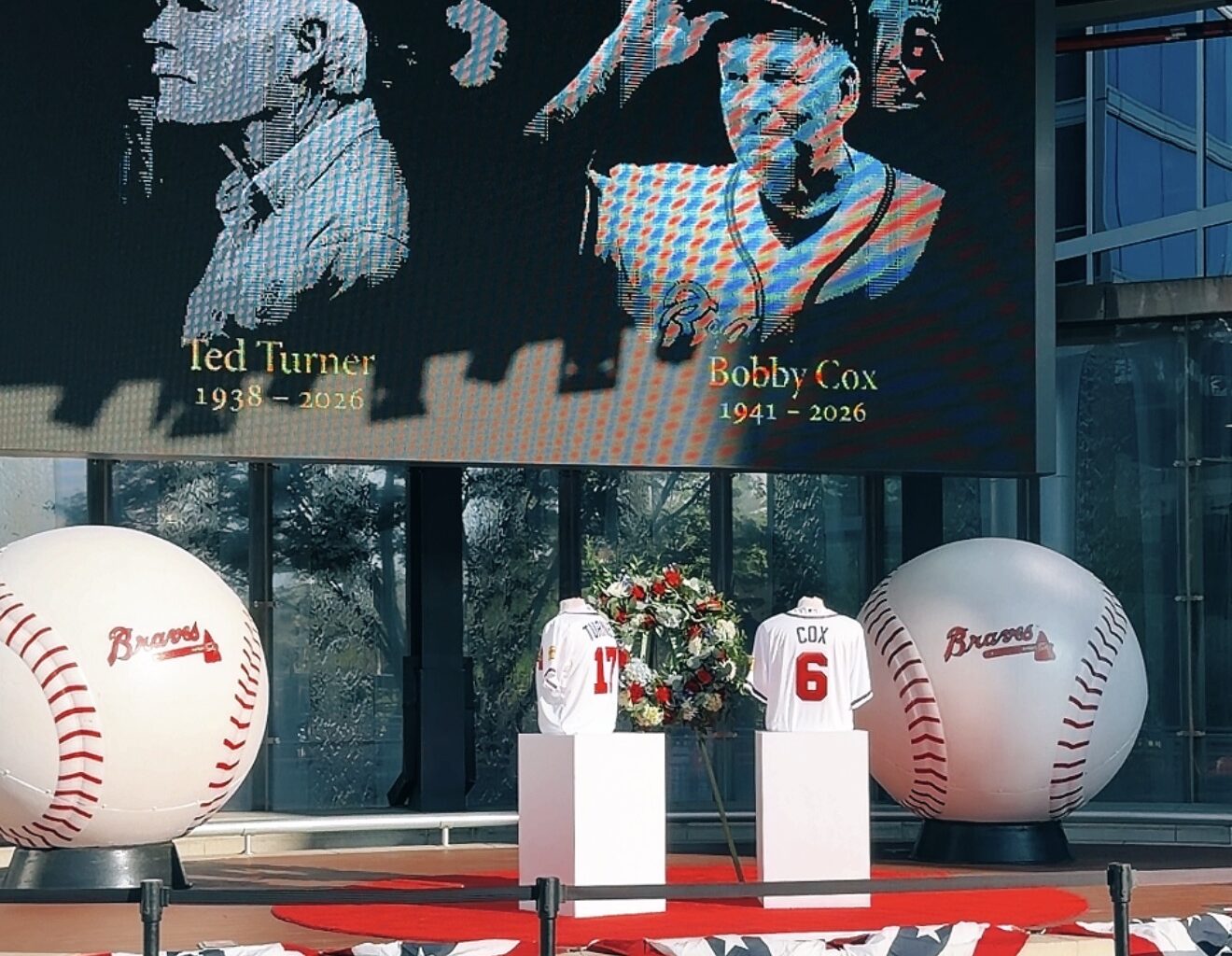 Braves beat Cubs in game following Cox memorial