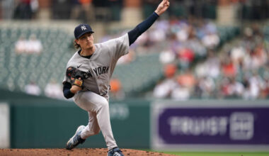 Max Fried Departs Game With Elbow Soreness
