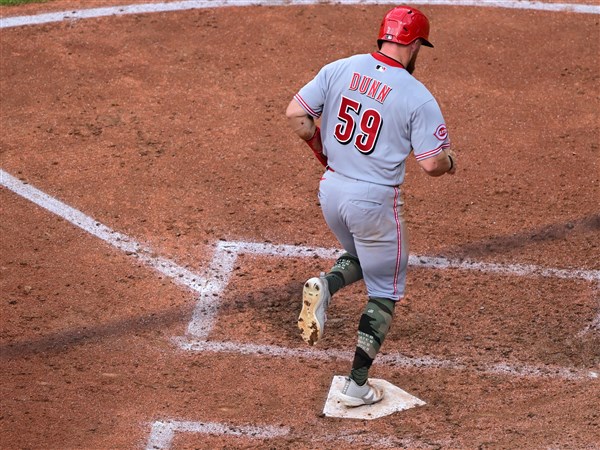 Martínez hits go-ahead, two-run homer, and Guardians beat Reds 7-4