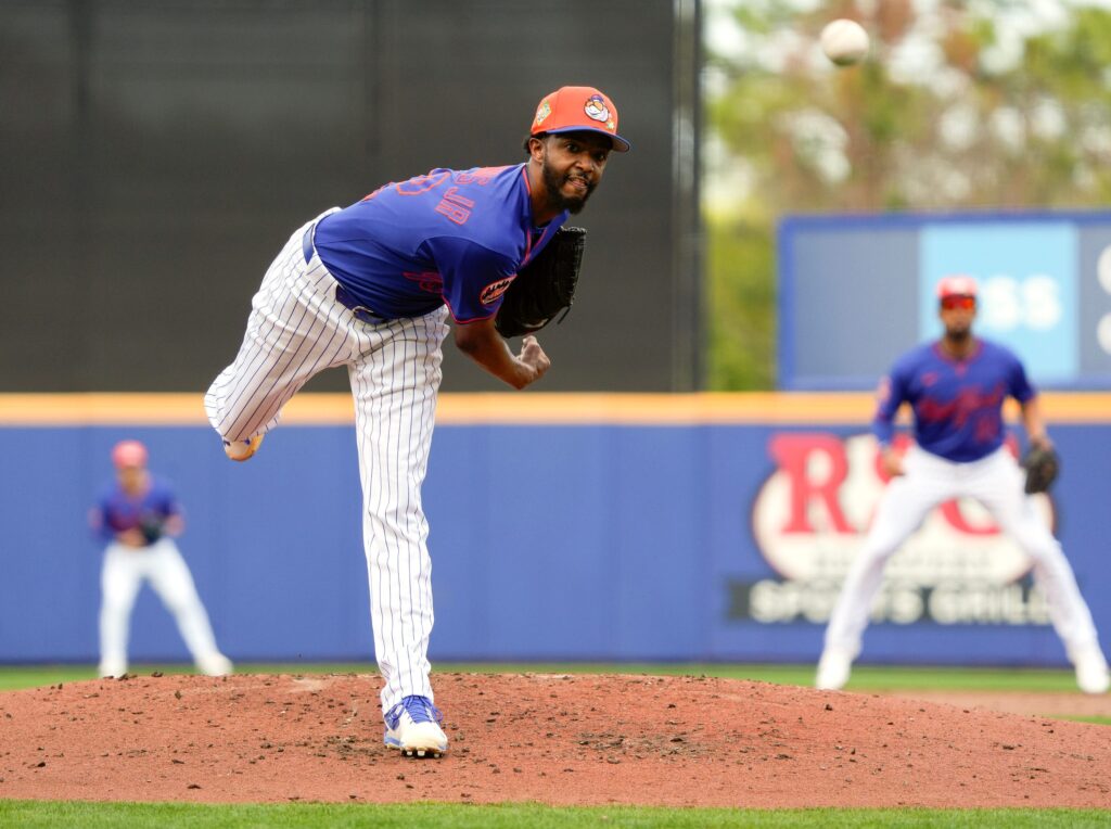 Tigers Sign Carl Edwards Jr. To Minor League Deal