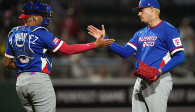 Cubs Re-Sign Vince Velasquez, Outright Yacksel Ríos