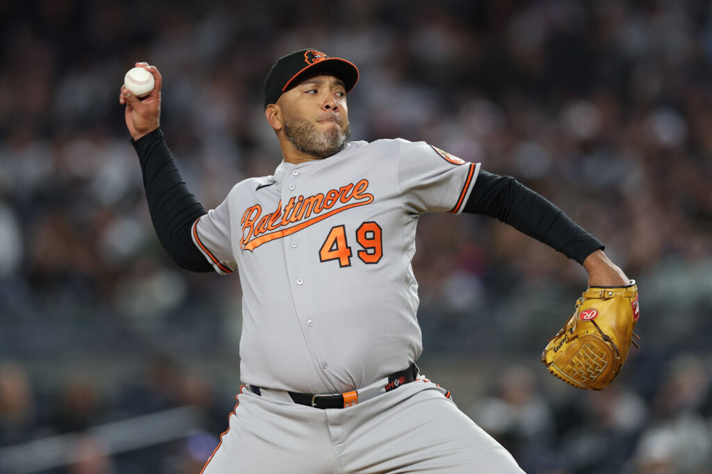 Orioles Outright Albert Suárez - MLB Trade Rumors