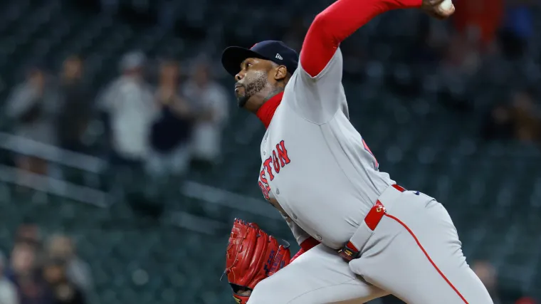 Aroldis Chapman Believes He's Pitching As Good As Ever In 17th Season image