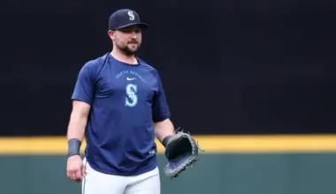 Something is wrong, again, with Mariners' Cal Raleigh image