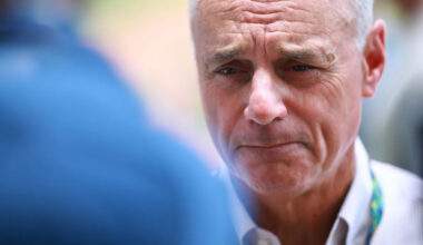 Yankees news: Owners propose salary cap and floor