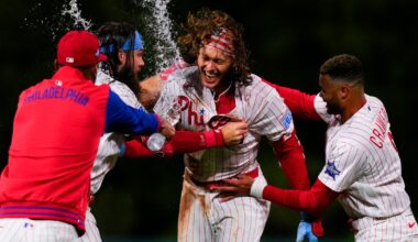 Kyle Schwarber delivers as Phillies rally again to beat Giants in 10 innings for doubleheader sweep