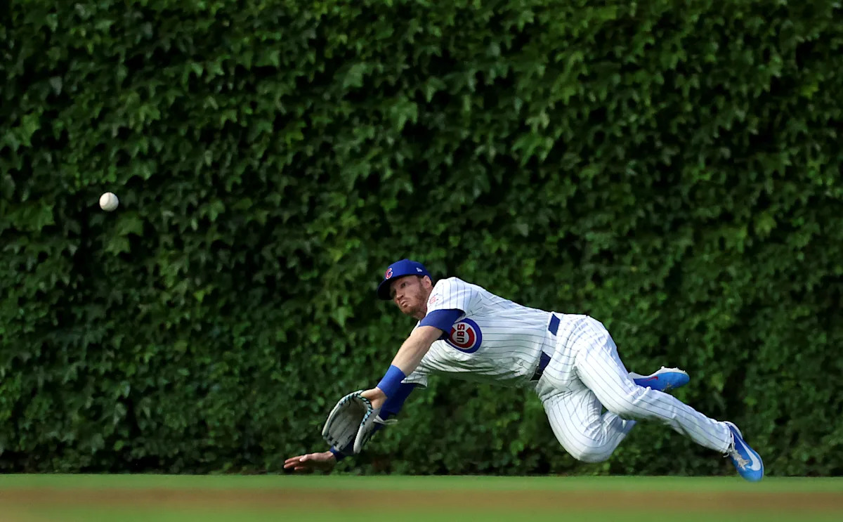 Chicago Cubs lose 5-2 to the Milwaukee Brewers — and fall out of first place in the NL Central