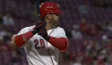 Suarez, Lowe lead Cincinnati Reds to 7-2 win over New York Mets