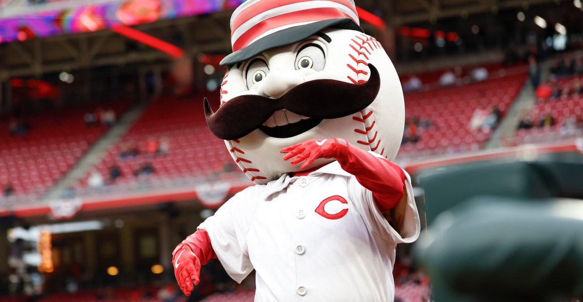 Game 56: Reds vs. Braves (6:40 PM ET) - Paddack vs. Holmes