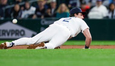 Mariners make everyone sad, lose to White Sox 2-1