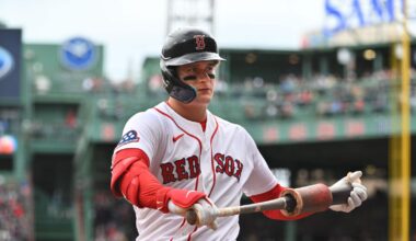 Red Sox fall 3-1 in extras to Astros, lose Ranger Suárez to hamstring injury