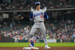 Kim Hye-seong records first triple in Dodgers’ rout of Astros - MLB | RAWCHILI.COM