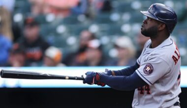 Astros' Alvarez ends April with 12th HR to tie for MLB lead