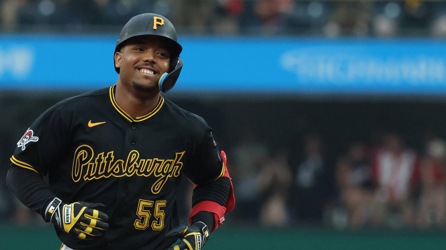 Esmerlyn Valdez Shows Pirates Why They Need His Bat Now