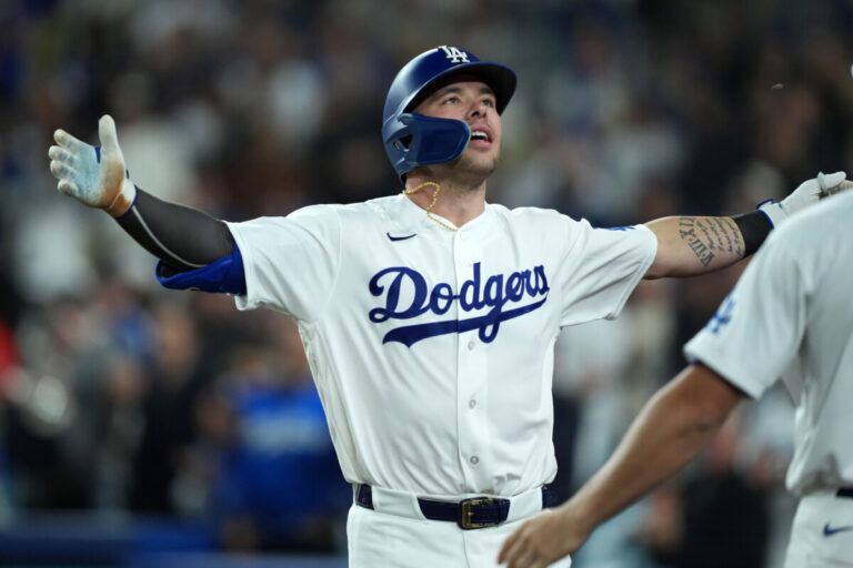 Dodgers Put Ward, Rushing Back in vs. Diamondbacks