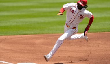 Reds' Elly De La Cruz leaves vs. Braves in 5th inning due to hamstring tightness, will get MRI