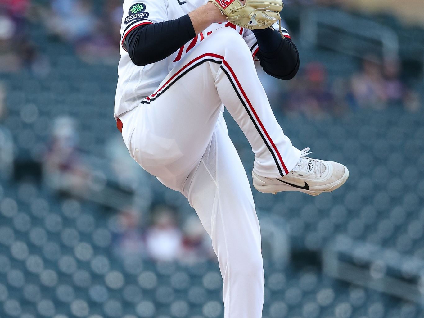 Twins beat Davis Martin and the White Sox 6-4 with a bottom-of-the-order barrage
