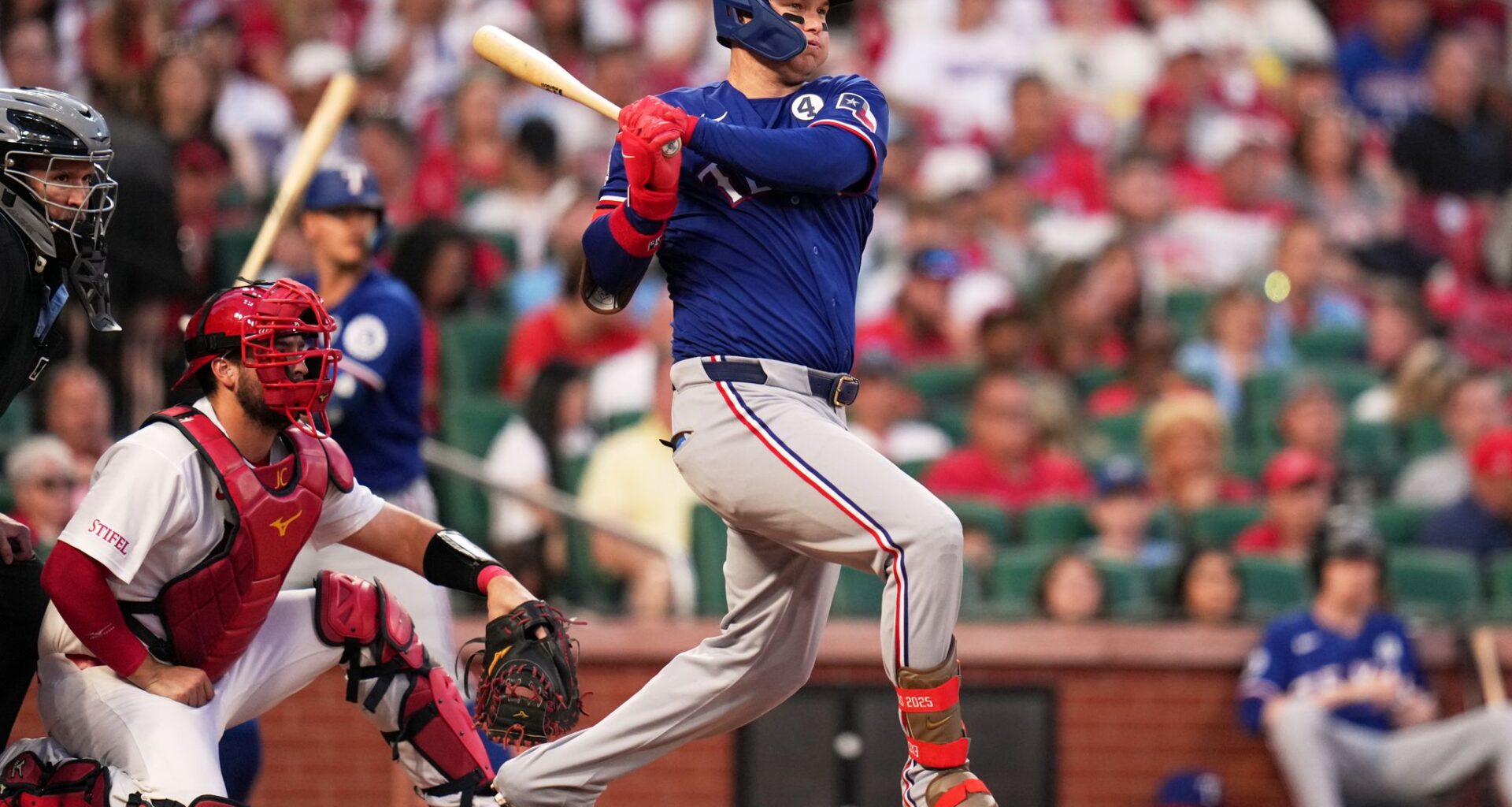 Joc Pederson leads Rangers past Cardinals 7-4 for 5th straight win