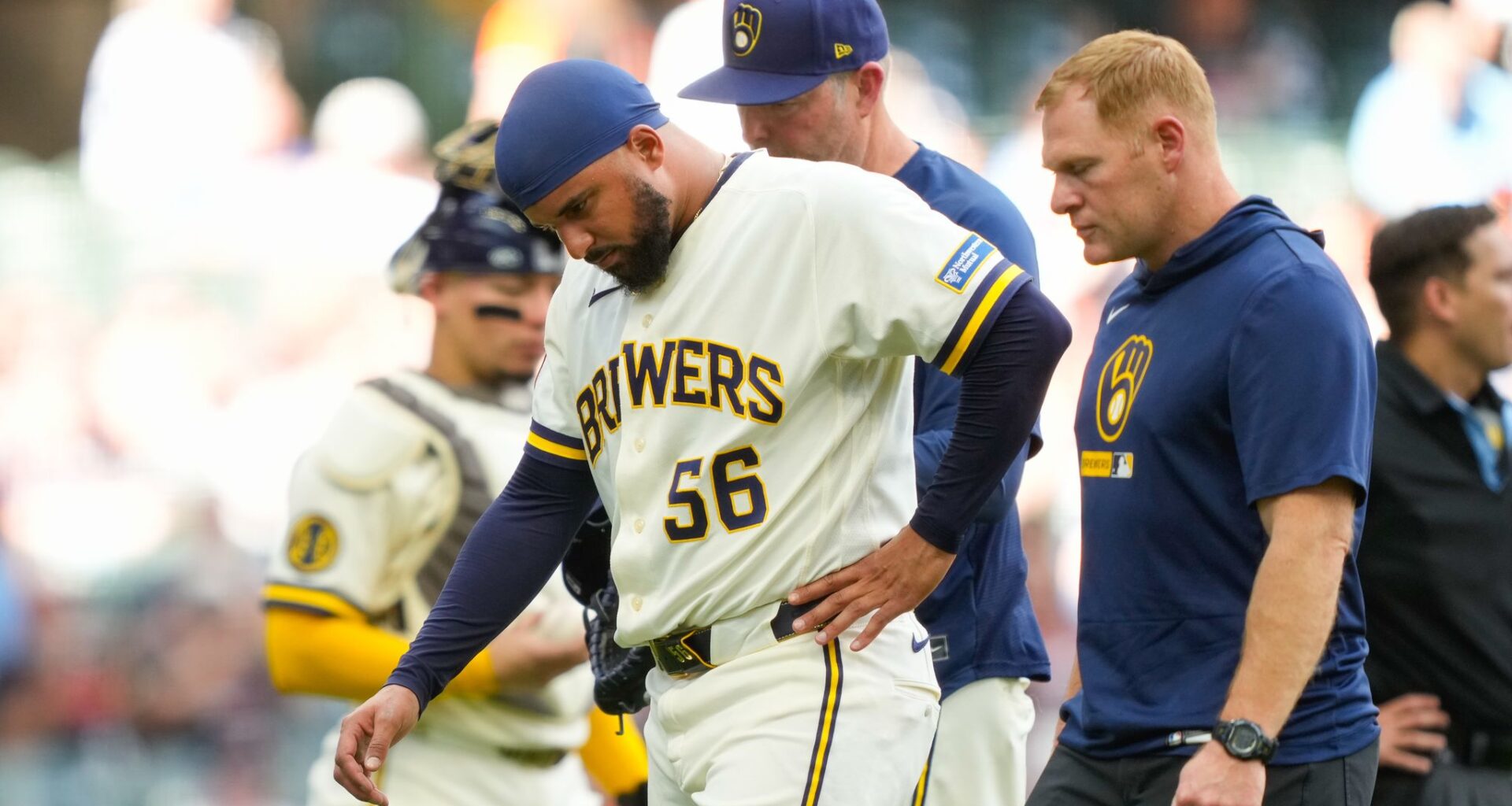 Brewers relievers DL Hall and Grant Anderson leave with injuries during 12-9 loss to Giants