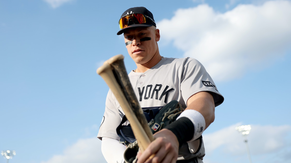 Yankees Send Aaron Judge to Dallas Specialist as Season-Ending Diagnosis Looms