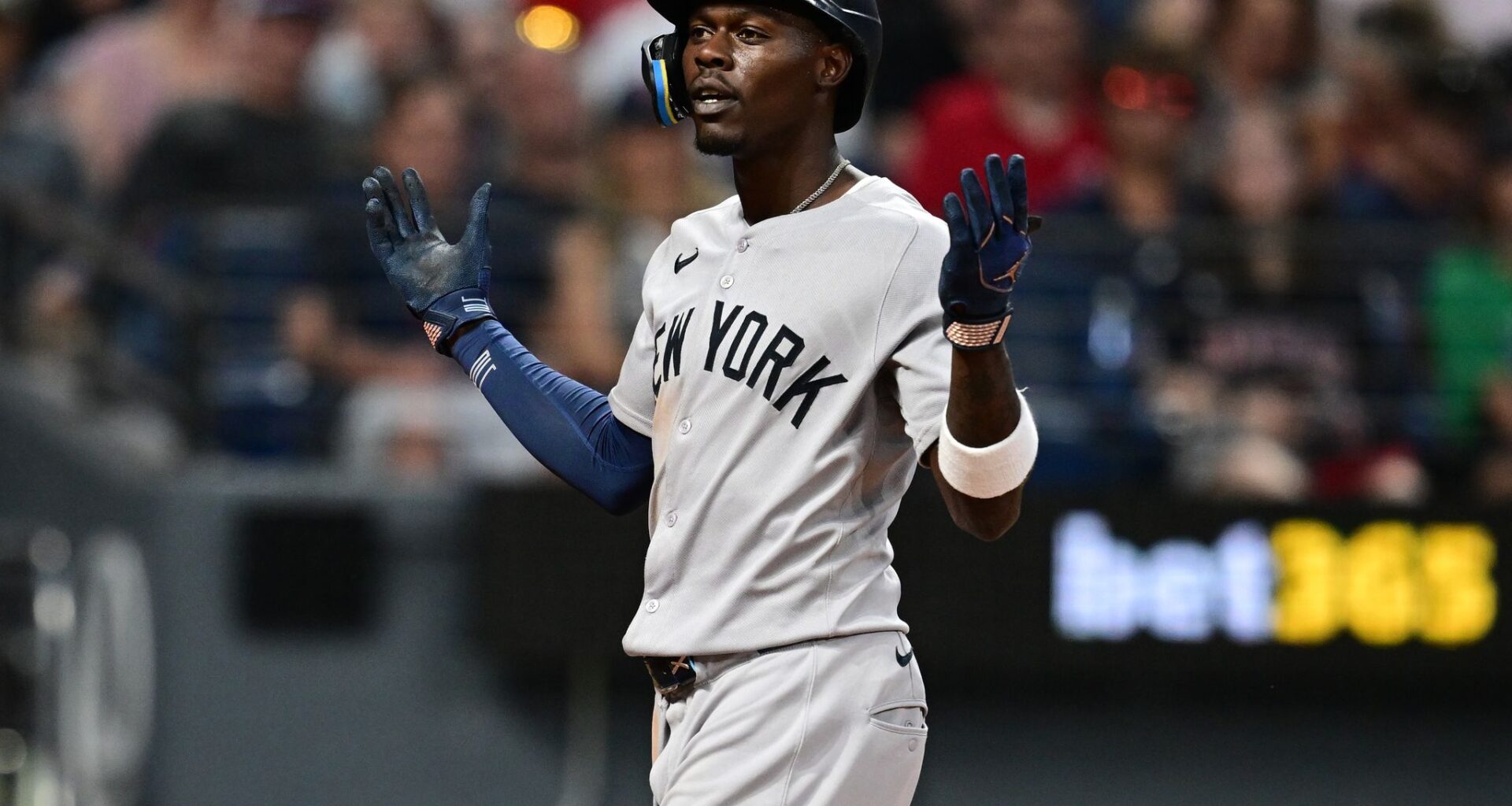 Chisholm's home run leading off the 8th gives Yankees 3-2 victory over Guardians