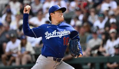 Yoshinobu Yamamoto carries no-hit bid into 9th as Dodgers beat White Sox 7-1
