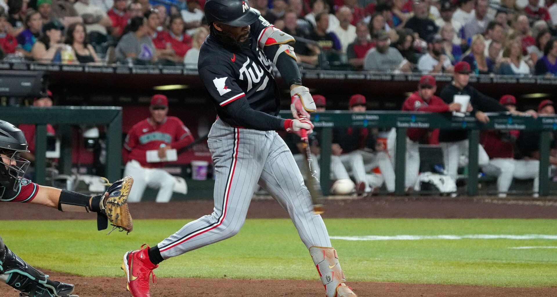 Buxton hits grand slam in 10-run inning, Twins rout Diamondbacks 16-8