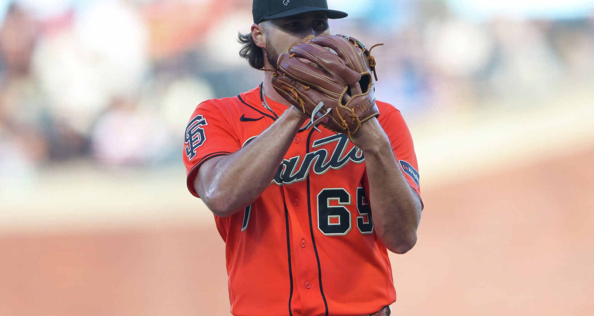 Some SF Giants fans boo Landen Roupp on return to Oracle Park mound