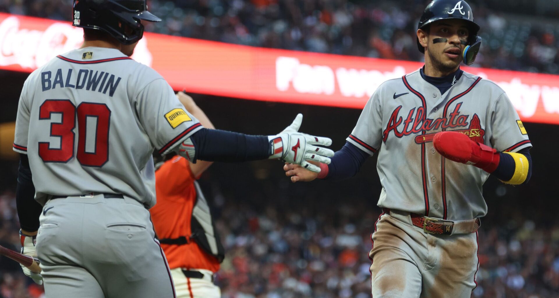 Dubon's 2 hits and 2 runs against former team leads Braves over Giants 3-1