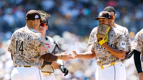 Padres drop rubber match to Mets in Sunday finale