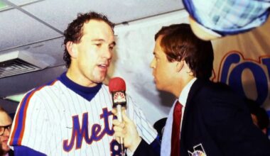 Why The New York Mets Should Retire Gary Carter's Number