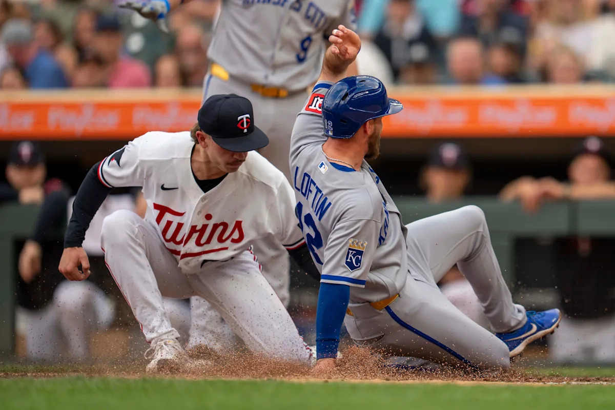 Royals rally in ninth, nail first Thursday win of year