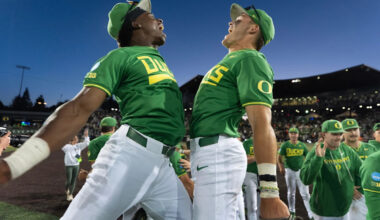 Men’s Baseball: Ducks trample Beavers to win Eugene Regional