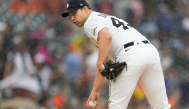 Red Sox call up veteran reliever who'd exercised opt out clause