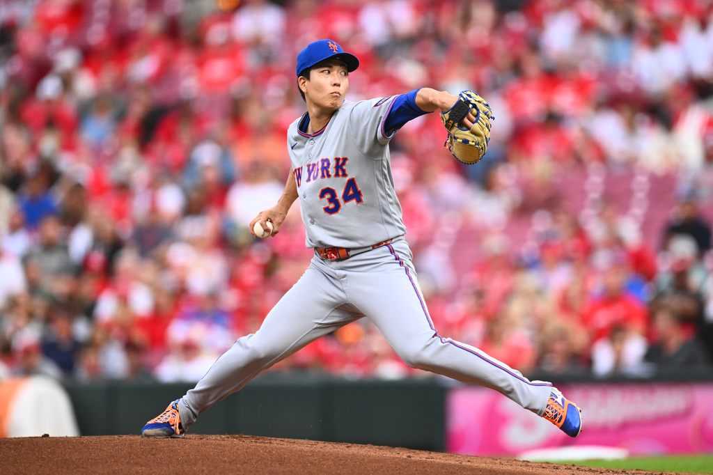 Kodai Senga puts Mets in early hole in loss to Reds