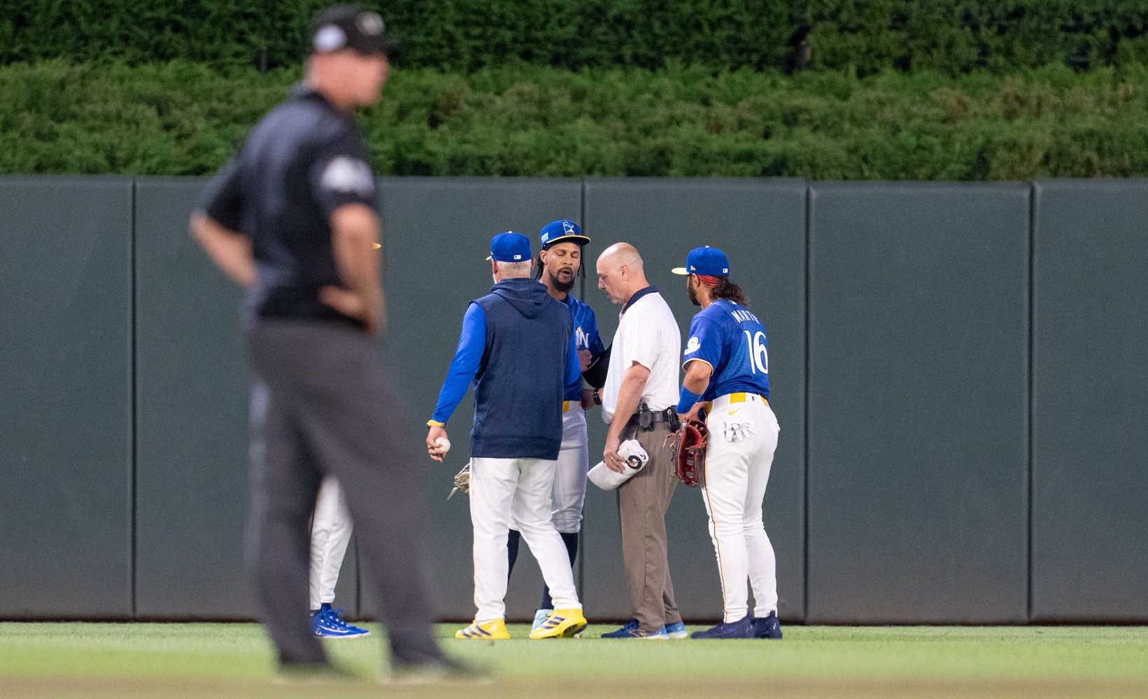 Twins 5, Royals 3: Sixth Inning Ambush Fuels Comeback Win - Twins