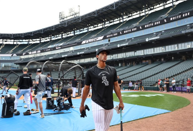 Chicago White Sox right fielder Braden Montgomery walks to the dugout after taking batting practice for a game against the Atlanta Braves at Rate Field in Chicago on June 9, 2026. (Chris Sweda/Chicago Tribune)