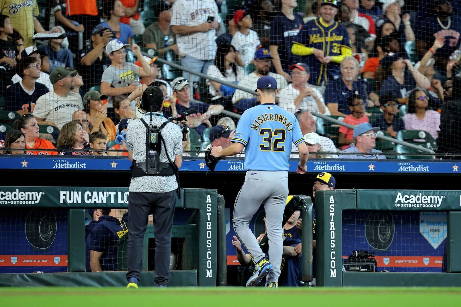 Forum Friday: Innings Limits, Trading Pitchers, & Tarik Skubal - Brewers
