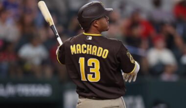 Manny Machado's 10th-inning blast lifts Padres to victory over Rangers