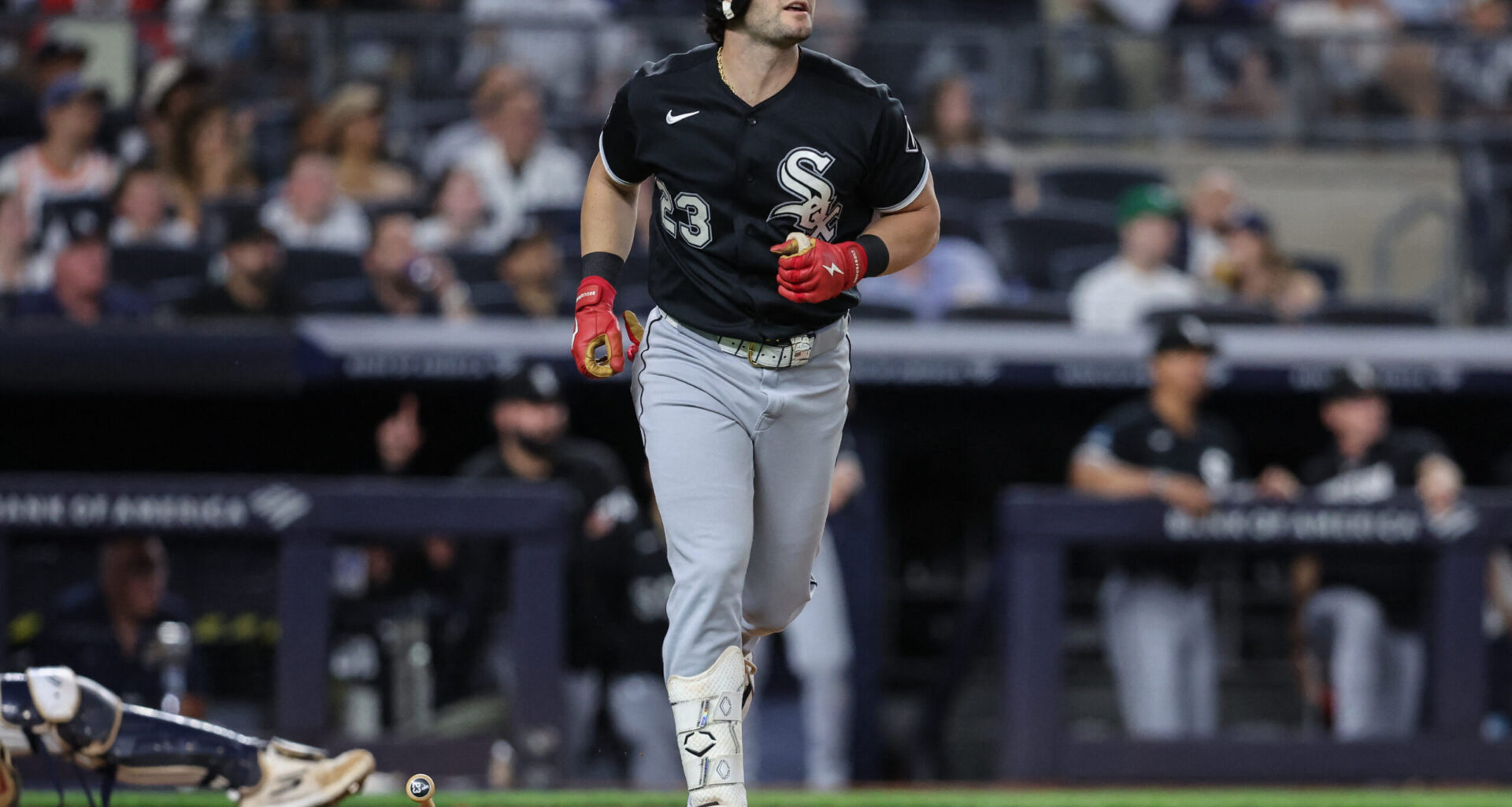 White Sox Stun Yankees 5-1 Behind Benintendi’s Pinch-Hit Grand Slam