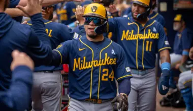 Contreras rips 3-run homer in 8-run inning as Gasser ends drought in Brewers' 9-4 win over Braves