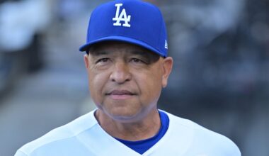 Dave Roberts blasts criticism Dodgers are receiving